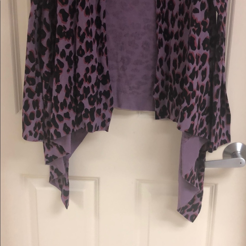 Sweater - Picture 2 of 8